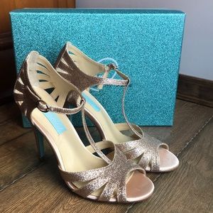 Betsy Johnson Gold Heels
